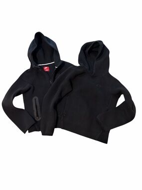 Kids Nike tech hooded zip up and hooded sweatshirt.